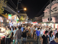 SaturdayNightMarket