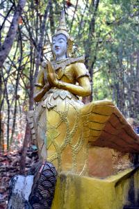 Wat_Doi_Khao_Kwai_06